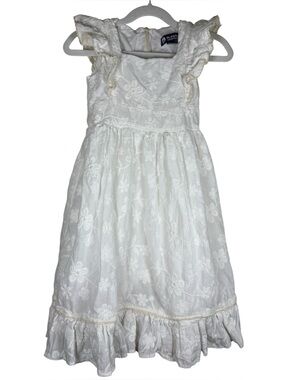 Elestory flutter sleeve dress size 6-7 floral embroidered white & cream